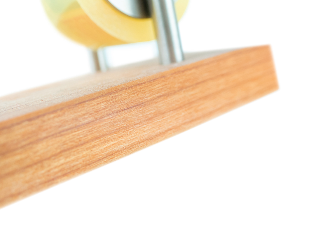 schreibgefuhl-klebefilmabroller-tischabroller-holz-detail